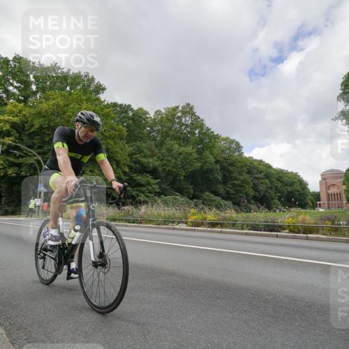 14.09.2025 - Stadtparktriathlon Michael Burmester http://msf.ph/oto/8894947 14.09.2025 12:43:38 Radfahren 1244, 1252, 1267, 1296, 1298, 1361, 1365, 1367, 1405, 1407 meine-sportfotos.de