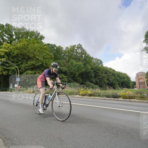 14.09.2025 - Stadtparktriathlon Michael Burmester http://msf.ph/oto/8894980 14.09.2025 12:44:57 Radfahren 1293, 1311, 1315, 1322, 1351, 1392, 1404 meine-sportfotos.de
