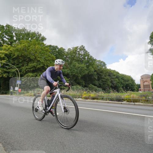 14.09.2025 - Stadtparktriathlon Michael Burmester http://msf.ph/oto/8894981 14.09.2025 12:44:59 Radfahren 1293, 1311, 1315, 1322, 1351, 1392, 1404 meine-sportfotos.de