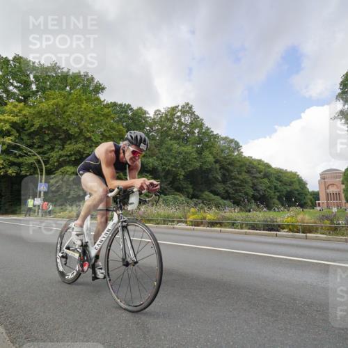 14.09.2025 - Stadtparktriathlon Michael Burmester http://msf.ph/oto/8895007 14.09.2025 12:46:18 Radfahren 1241, 1281, 1319, 1335, 1368, 1417 meine-sportfotos.de