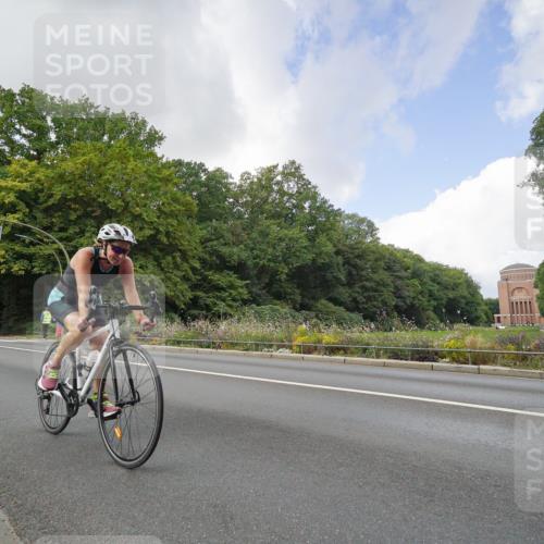 14.09.2025 - Stadtparktriathlon Michael Burmester http://msf.ph/oto/8895019 14.09.2025 12:46:54 Radfahren 1256, 1273, 1283, 1326, 1360, 1410 meine-sportfotos.de
