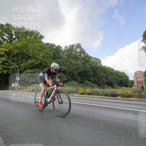 14.09.2025 - Stadtparktriathlon Michael Burmester http://msf.ph/oto/8895041 14.09.2025 12:47:41 Radfahren 1261, 1301, 1349, 1397, 1414, 1419 meine-sportfotos.de