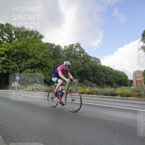 14.09.2025 - Stadtparktriathlon Michael Burmester http://msf.ph/oto/8895042 14.09.2025 12:47:44 Radfahren 1224, 1239, 1248, 1261, 1274, 1301, 1310, 1330, 1349, 1414, 1419 meine-sportfotos.de