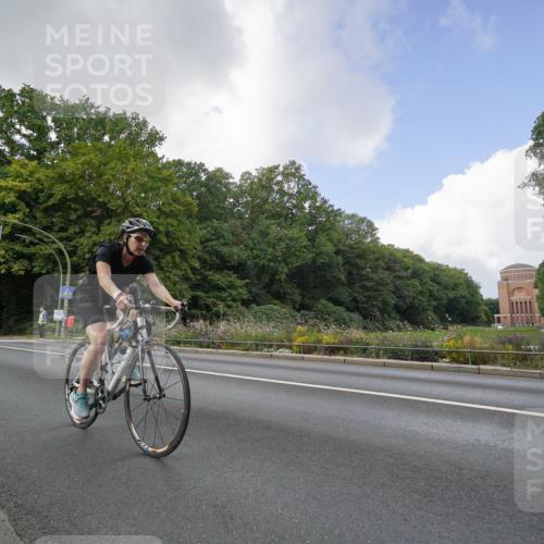 14.09.2025 - Stadtparktriathlon Michael Burmester http://msf.ph/oto/8895058 14.09.2025 12:47:59 Radfahren 1245, 1247, 1251, 1263, 1278, 1316, 1387, 1394 meine-sportfotos.de