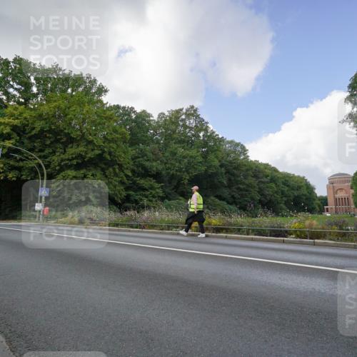 14.09.2025 - Stadtparktriathlon Michael Burmester http://msf.ph/oto/8895073 14.09.2025 12:48:31 Radfahren 1249, 1254, 1289, 1327 meine-sportfotos.de
