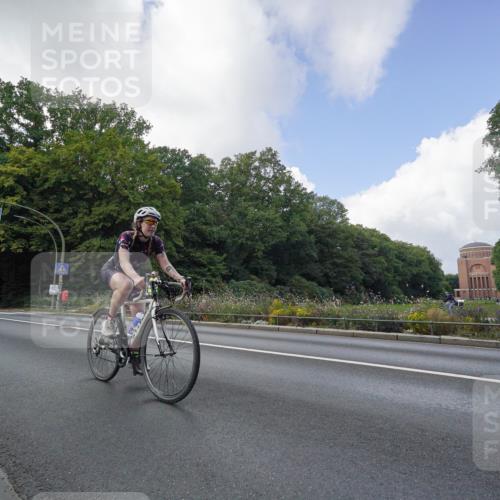 14.09.2025 - Stadtparktriathlon Michael Burmester http://msf.ph/oto/8895084 14.09.2025 12:49:09 Radfahren 1229, 1288, 1309, 1411 meine-sportfotos.de