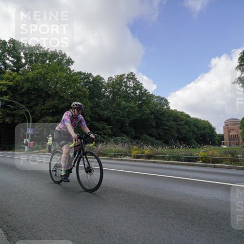 14.09.2025 - Stadtparktriathlon Michael Burmester http://msf.ph/oto/8895107 14.09.2025 12:50:01 Radfahren 1279, 1287, 1297, 1367, 1399 meine-sportfotos.de