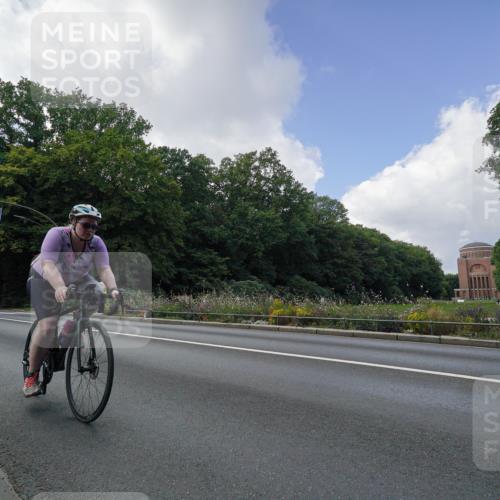 14.09.2025 - Stadtparktriathlon Michael Burmester http://msf.ph/oto/8895118 14.09.2025 12:50:27 Radfahren 1222, 1232, 1277, 1329, 1331, 1334, 1361, 1383, 1405 meine-sportfotos.de