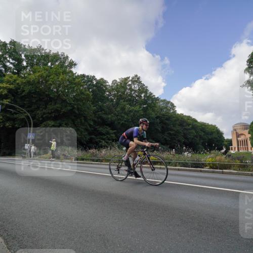 14.09.2025 - Stadtparktriathlon Michael Burmester http://msf.ph/oto/8895133 14.09.2025 12:51:08 Radfahren 1223, 1228, 1244, 1280, 1314, 1323, 1386, 1390, 1391 meine-sportfotos.de