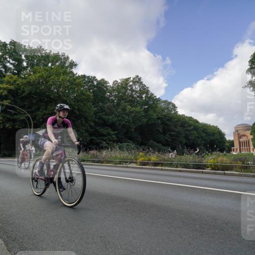 14.09.2025 - Stadtparktriathlon Michael Burmester http://msf.ph/oto/8895134 14.09.2025 12:51:09 Radfahren 1223, 1228, 1244, 1280, 1314, 1323, 1386, 1390, 1391 meine-sportfotos.de