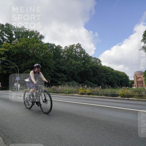 14.09.2025 - Stadtparktriathlon Michael Burmester http://msf.ph/oto/8895137 14.09.2025 12:51:11 Radfahren 1228, 1244, 1280, 1314, 1323, 1386, 1390, 1391 meine-sportfotos.de
