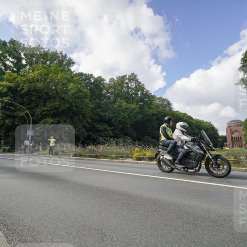 14.09.2025 - Stadtparktriathlon Michael Burmester http://msf.ph/oto/8895162 14.09.2025 12:52:07 Radfahren 1257, 1339, 1347, 1369, 1377, 1381, 1392 meine-sportfotos.de