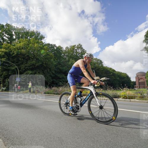 14.09.2025 - Stadtparktriathlon Michael Burmester http://msf.ph/oto/8895172 14.09.2025 12:52:21 Radfahren 1340, 1344, 1396, 1404 meine-sportfotos.de