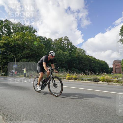 14.09.2025 - Stadtparktriathlon Michael Burmester http://msf.ph/oto/8895173 14.09.2025 12:52:25 Radfahren 1264, 1303, 1340, 1344, 1396, 1404 meine-sportfotos.de