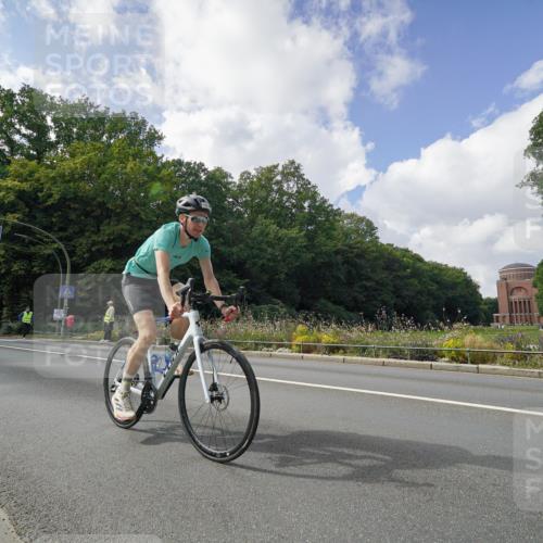 14.09.2025 - Stadtparktriathlon Michael Burmester http://msf.ph/oto/8895183 14.09.2025 12:52:48 Radfahren 1293, 1315, 1322, 1351, 1359, 1417 meine-sportfotos.de
