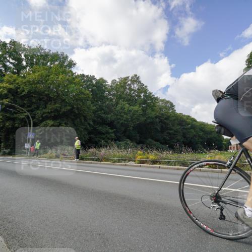 14.09.2025 - Stadtparktriathlon Michael Burmester http://msf.ph/oto/8895188 14.09.2025 12:52:58 Radfahren 1293, 1335, 1413 meine-sportfotos.de