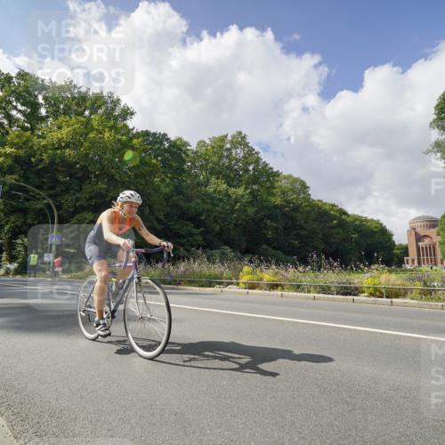 14.09.2025 - Stadtparktriathlon Michael Burmester http://msf.ph/oto/8895209 14.09.2025 12:54:41 Radfahren 1342, 1353, 1419, 1469, 1504 meine-sportfotos.de