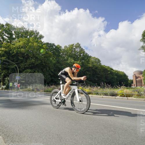 14.09.2025 - Stadtparktriathlon Michael Burmester http://msf.ph/oto/8895210 14.09.2025 12:54:43 Radfahren 1342, 1353, 1419, 1469, 1504 meine-sportfotos.de
