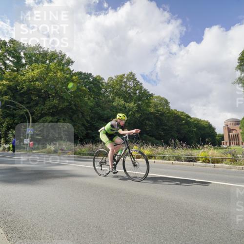 14.09.2025 - Stadtparktriathlon Michael Burmester http://msf.ph/oto/8895219 14.09.2025 12:55:09 Radfahren 1258, 1319, 1349, 1441 meine-sportfotos.de