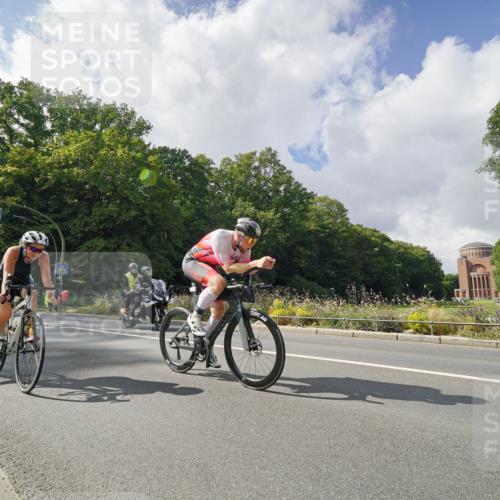 14.09.2025 - Stadtparktriathlon Michael Burmester http://msf.ph/oto/8895224 14.09.2025 12:55:26 Radfahren 1326, 1357, 1376, 1387, 1397, 1414, 1514 meine-sportfotos.de