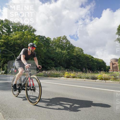 14.09.2025 - Stadtparktriathlon Michael Burmester http://msf.ph/oto/8895227 14.09.2025 12:55:28 Radfahren 1326, 1357, 1376, 1387, 1397, 1514 meine-sportfotos.de