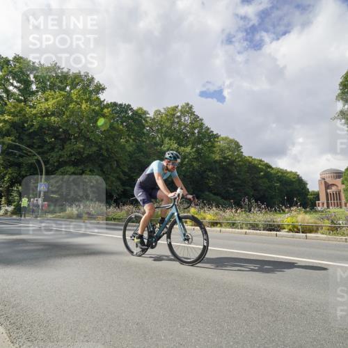 14.09.2025 - Stadtparktriathlon Michael Burmester http://msf.ph/oto/8895244 14.09.2025 12:56:15 Radfahren 1256, 1263, 1283, 1352, 1355, 1492, 1499 meine-sportfotos.de