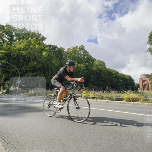 14.09.2025 - Stadtparktriathlon Michael Burmester http://msf.ph/oto/8895248 14.09.2025 12:56:18 Radfahren 1256, 1263, 1278, 1283, 1352, 1355, 1400, 1415, 1492, 1499, 1510 meine-sportfotos.de