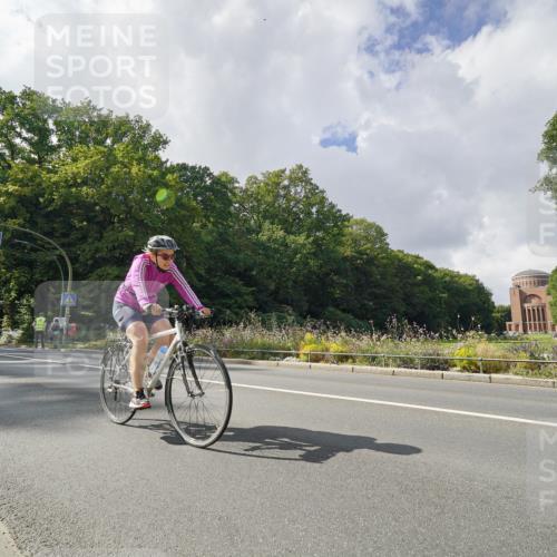 14.09.2025 - Stadtparktriathlon Michael Burmester http://msf.ph/oto/8895256 14.09.2025 12:56:31 Radfahren 1248, 1367, 1385, 1400, 1510 meine-sportfotos.de