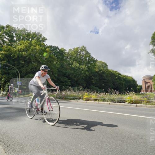 14.09.2025 - Stadtparktriathlon Michael Burmester http://msf.ph/oto/8895268 14.09.2025 12:57:07 Radfahren 1254, 1289, 1321, 1327 meine-sportfotos.de