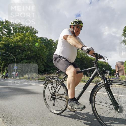 14.09.2025 - Stadtparktriathlon Michael Burmester http://msf.ph/oto/8895283 14.09.2025 12:57:49 Radfahren 1100, 1336, 1365, 1371, 1426 meine-sportfotos.de