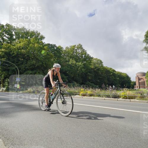 14.09.2025 - Stadtparktriathlon Michael Burmester http://msf.ph/oto/8895287 14.09.2025 12:58:00 Radfahren 1268, 1288, 1328, 1336, 1373, 1386, 1521 meine-sportfotos.de