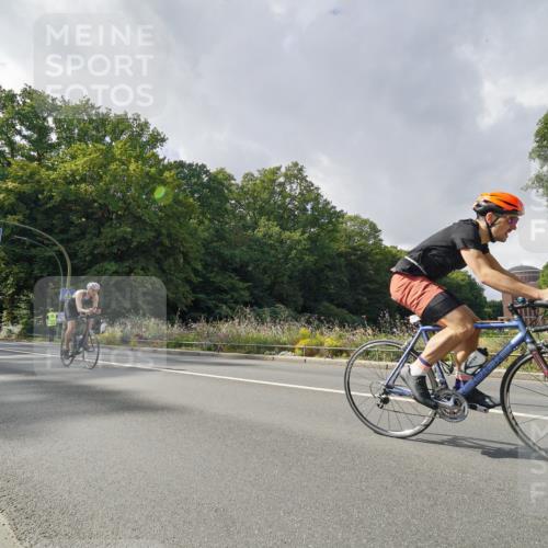 14.09.2025 - Stadtparktriathlon Michael Burmester http://msf.ph/oto/8895298 14.09.2025 12:58:35 Radfahren 1237, 1347, 1356, 1452, 1459, 1472, 1494, 1513 meine-sportfotos.de