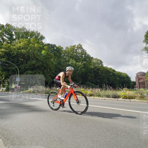 14.09.2025 - Stadtparktriathlon Michael Burmester http://msf.ph/oto/8895305 14.09.2025 12:58:47 Radfahren 1295, 1356, 1369, 1391, 1443, 1446, 1459 meine-sportfotos.de