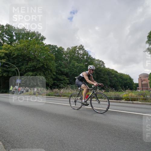 14.09.2025 - Stadtparktriathlon Michael Burmester http://msf.ph/oto/8895337 14.09.2025 12:59:45 Radfahren 1222, 1232, 1275, 1335, 1340, 1359, 1396, 1404, 1413, 1425, 1484 meine-sportfotos.de