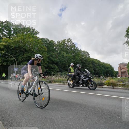 14.09.2025 - Stadtparktriathlon Michael Burmester http://msf.ph/oto/8895339 14.09.2025 12:59:49 Radfahren 1222, 1232, 1339, 1340, 1377, 1404, 1413, 1425 meine-sportfotos.de