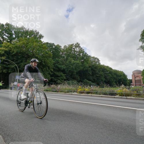14.09.2025 - Stadtparktriathlon Michael Burmester http://msf.ph/oto/8895340 14.09.2025 12:59:50 Radfahren 1222, 1232, 1277, 1339, 1340, 1377, 1413, 1425 meine-sportfotos.de