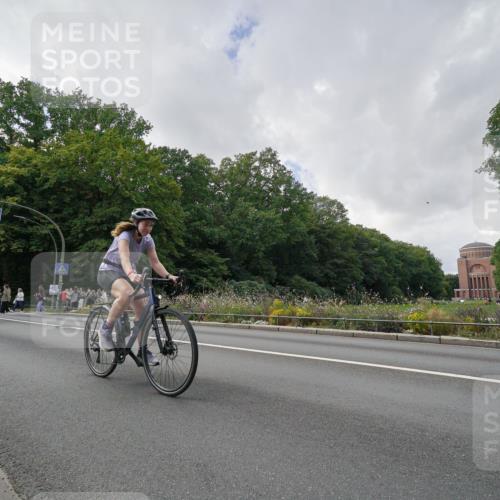 14.09.2025 - Stadtparktriathlon Michael Burmester http://msf.ph/oto/8895343 14.09.2025 12:59:54 Radfahren 1222, 1232, 1277, 1339, 1340, 1377, 1425 meine-sportfotos.de