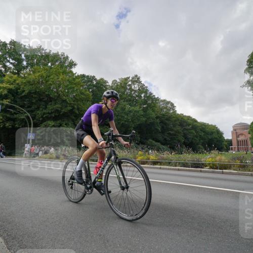 14.09.2025 - Stadtparktriathlon Michael Burmester http://msf.ph/oto/8895344 14.09.2025 12:59:55 Radfahren 1222, 1232, 1277, 1339, 1340, 1377, 1425 meine-sportfotos.de