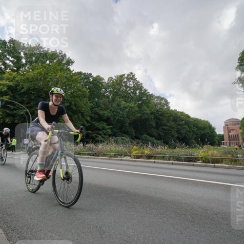 14.09.2025 - Stadtparktriathlon Michael Burmester http://msf.ph/oto/8895355 14.09.2025 13:00:28 Radfahren 1276, 1322, 1331, 1448, 1471 meine-sportfotos.de