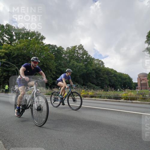 14.09.2025 - Stadtparktriathlon Michael Burmester http://msf.ph/oto/8895365 14.09.2025 13:01:01 Radfahren 1285, 1351, 1427, 1432, 1460, 1462, 1517 meine-sportfotos.de