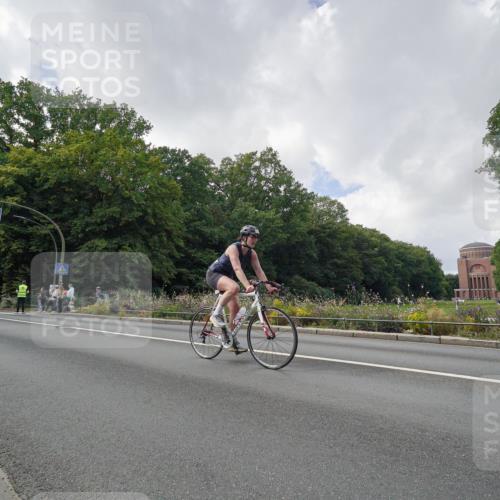 14.09.2025 - Stadtparktriathlon Michael Burmester http://msf.ph/oto/8895366 14.09.2025 13:01:01 Radfahren 1285, 1351, 1427, 1432, 1460, 1462, 1517 meine-sportfotos.de