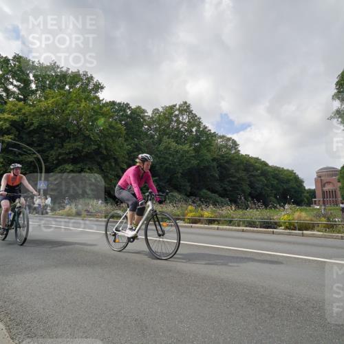 14.09.2025 - Stadtparktriathlon Michael Burmester http://msf.ph/oto/8895375 14.09.2025 13:01:17 Radfahren 1236, 1303, 1341, 1353, 1360, 1454, 1496, 1504, 1506, 1507 meine-sportfotos.de