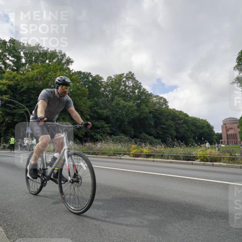 14.09.2025 - Stadtparktriathlon Michael Burmester http://msf.ph/oto/8895382 14.09.2025 13:01:24 Radfahren 1236, 1341, 1353, 1360, 1368, 1420, 1438, 1439, 1453, 1454, 1469, 1496, 1504, 1506, 1508, 1515 meine-sportfotos.de