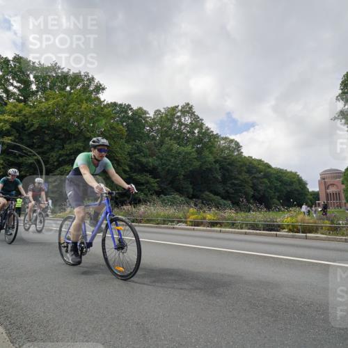 14.09.2025 - Stadtparktriathlon Michael Burmester http://msf.ph/oto/8895383 14.09.2025 13:01:26 Radfahren 1236, 1360, 1368, 1420, 1438, 1439, 1453, 1454, 1469, 1479, 1496, 1504, 1506, 1508, 1515 meine-sportfotos.de
