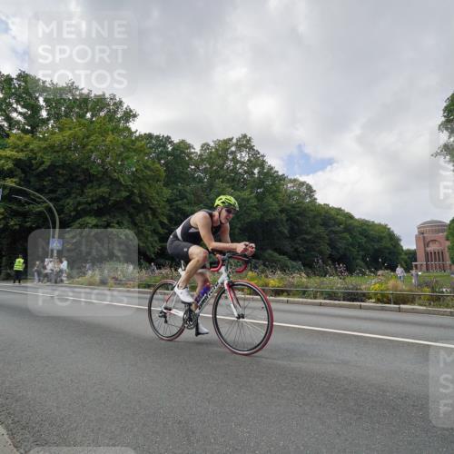 14.09.2025 - Stadtparktriathlon Michael Burmester http://msf.ph/oto/8895389 14.09.2025 13:01:30 Radfahren 1368, 1420, 1438, 1439, 1447, 1453, 1454, 1469, 1479, 1496, 1508, 1515 meine-sportfotos.de