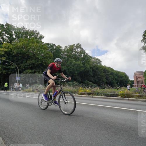 14.09.2025 - Stadtparktriathlon Michael Burmester http://msf.ph/oto/8895392 14.09.2025 13:01:35 Radfahren 1419, 1447, 1453, 1469, 1479, 1480 meine-sportfotos.de