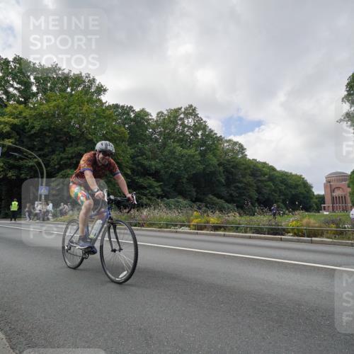 14.09.2025 - Stadtparktriathlon Michael Burmester http://msf.ph/oto/8895394 14.09.2025 13:01:41 Radfahren 1419, 1447, 1480, 1481 meine-sportfotos.de