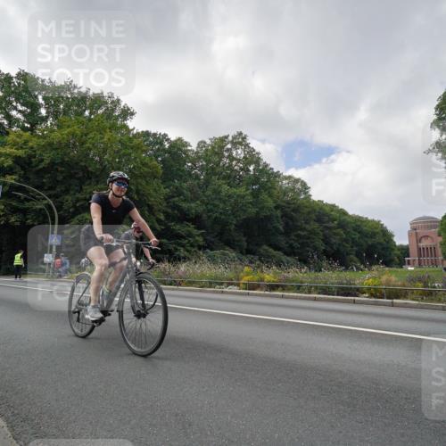 14.09.2025 - Stadtparktriathlon Michael Burmester http://msf.ph/oto/8895400 14.09.2025 13:01:58 Radfahren 1323, 1410, 1436, 1463, 1514 meine-sportfotos.de