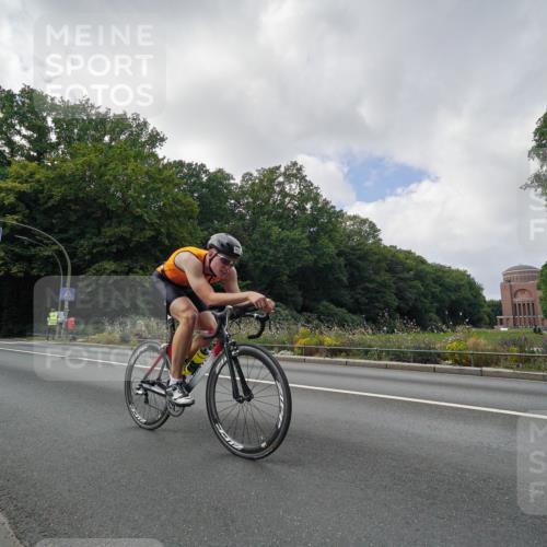 14.09.2025 - Stadtparktriathlon Michael Burmester http://msf.ph/oto/8895411 14.09.2025 13:02:23 Radfahren 1380, 1411, 1431, 1441, 1467, 1476, 1489, 1497, 1519 meine-sportfotos.de