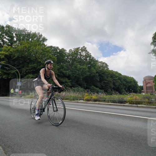 14.09.2025 - Stadtparktriathlon Michael Burmester http://msf.ph/oto/8895420 14.09.2025 13:02:32 Radfahren 1431, 1450, 1489, 1497, 1519 meine-sportfotos.de
